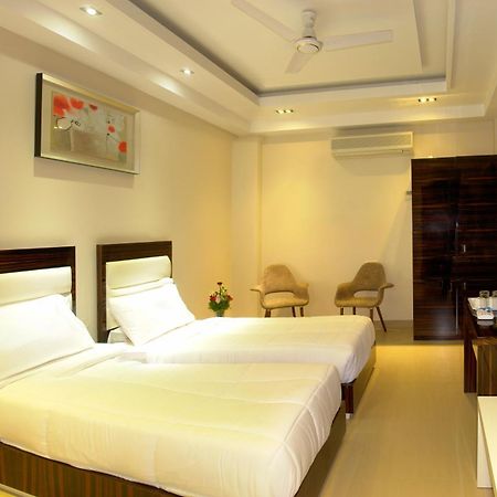 Hotel Gulnar New Delhi Luaran gambar